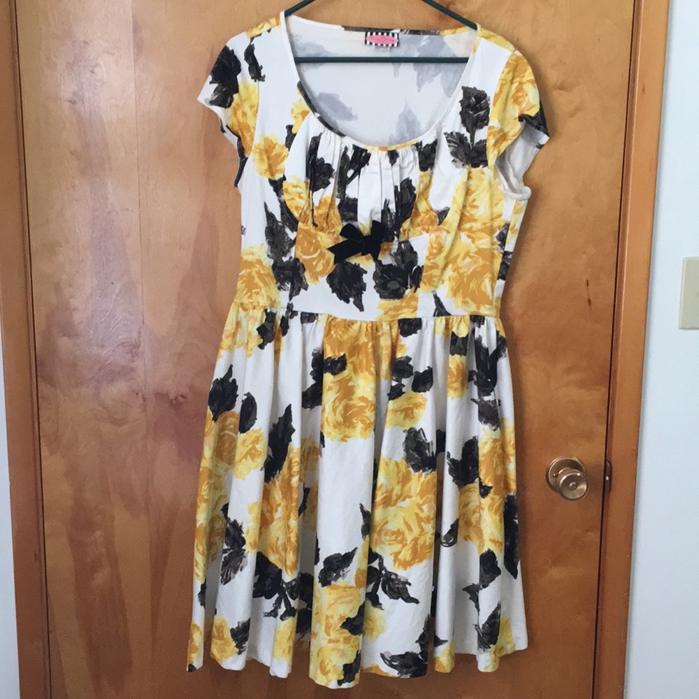 Pinup Couture Dress XXL